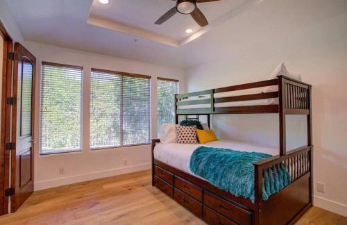 Luxury Palm Springs Retreat w/ Heated Pool & Spa - Foto 10