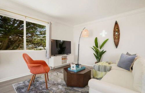 Charming 2BR Coastal Getaway in Pacifica - Photo 31