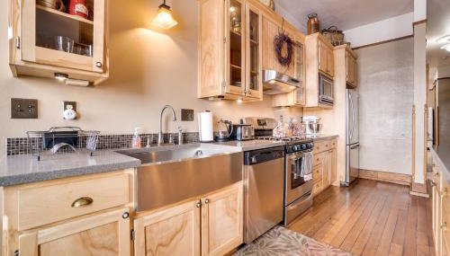 Vintage Downtown Laramie Apartment with Deck! - Foto 5