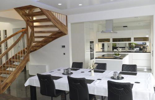 5 STERNE LUXUS VILLA KLIMATISIERT DACHTERRASSE MIT ATEMBERAUBENDER AUSSICHT ooooo - Foto 3