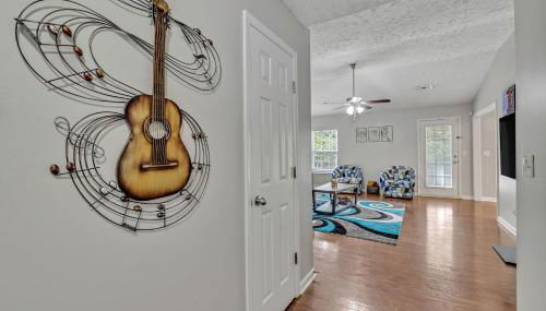 Cozy and Spacious Spring Hill 3BR 2bath Home - Foto 3