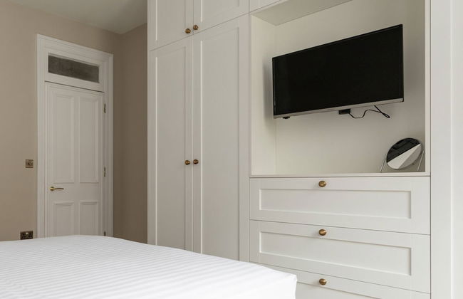 Great Russell Street by Onefinestay - Photo 6