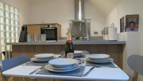 Hamilton Apartment - Photo 5