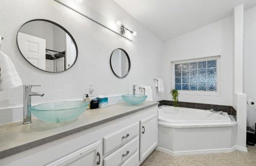 Black Moose - Pet friendly - Trailer parking - Wood stove - Single level - Photo 31