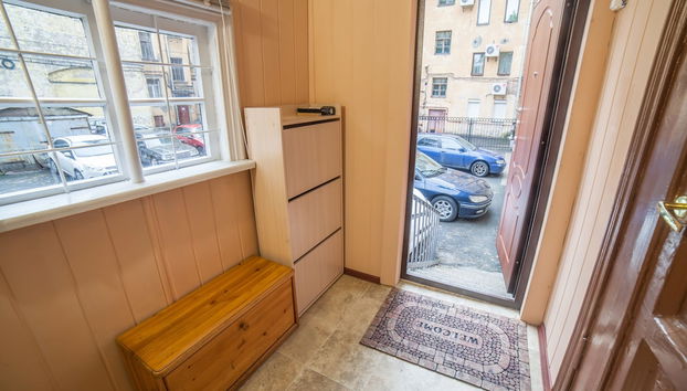 Apartments on Telezhnaya 13 - Photo 2, Interior entrance