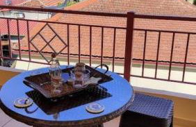 Angela s Apartment With Beautiful Balcony View - Photo 3