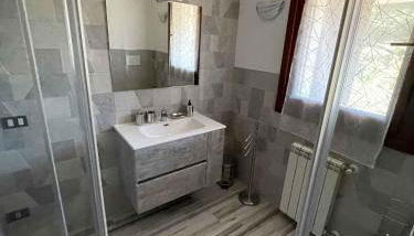 Holiday home in Isola Albarella 42378 - Foto 2, Shower