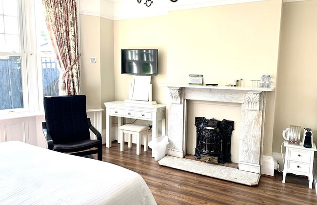 The Farmhouse - Sleeps 12 With Private Grounds - Foto 11