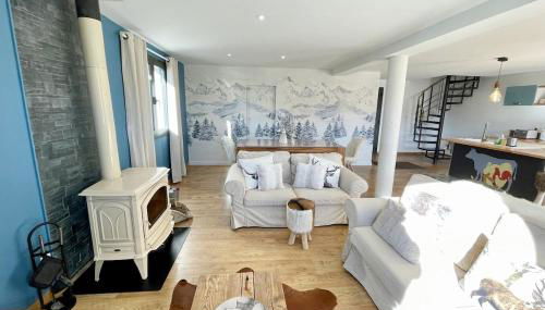 Charmant duplex, 110m2, 7 minutes des pistes, 8 couchages, belle vue sur les montagnes, cheminée - Foto 4