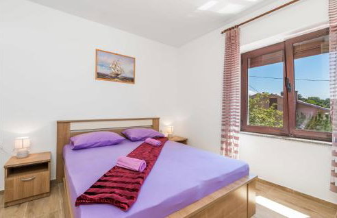 5 Bedroom Amazing Apartment In Viskovo - Photo 36