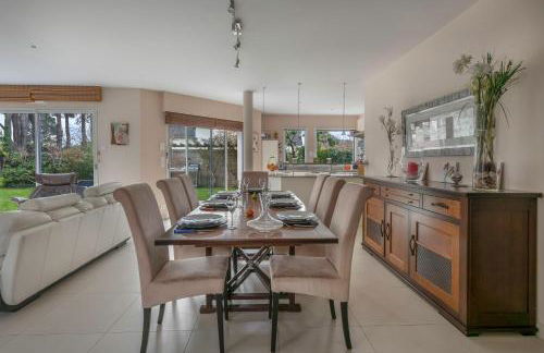 Grande maison familiale avec piscine et jardin - Foto 12