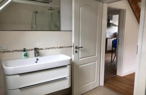 Schöne Altbauwohnung mit großer Dachterrasse für bis zu 8 Personen - Foto 20