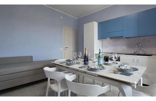 DANIEL SUPERIOR APARTMENTS - Tropea City Center - 250m from the Train Station - Foto 9