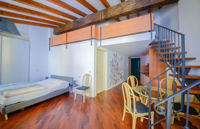 Queen of the Lake - Foto 4