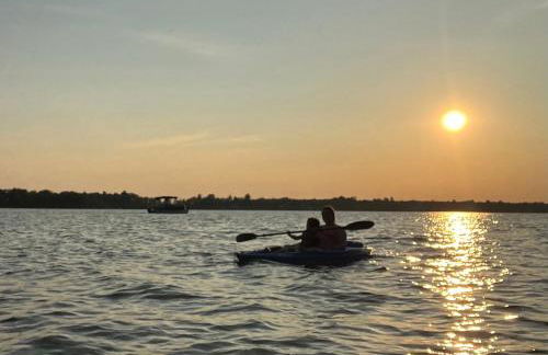 Redwood Retreat by the Lake - Foto 8