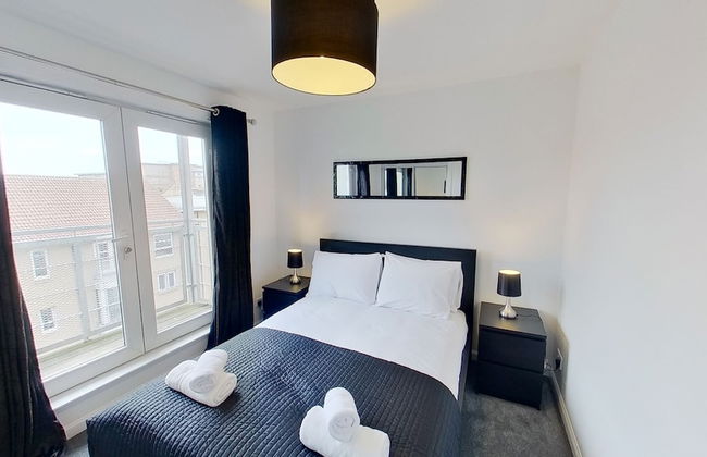 Orange Apartments Bothwell Road - Photo 16