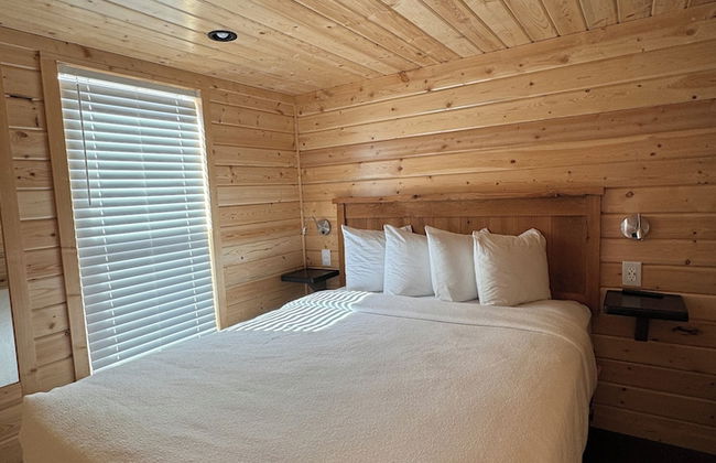 Arches Hut - Photo 2