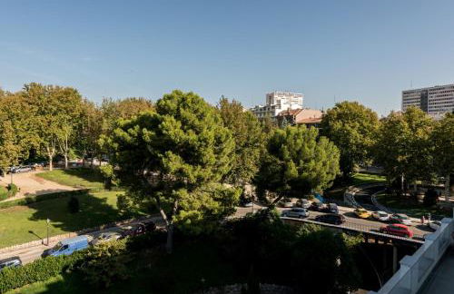 Plaza de España Skyline - Photo 92