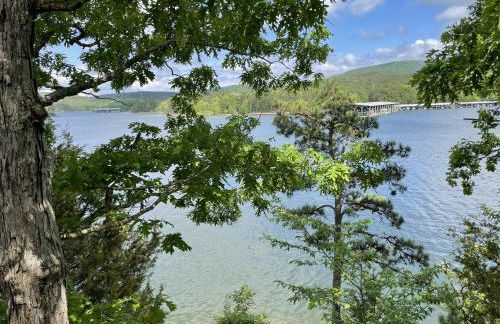 C17, Three bedroom, three bath log-sided, luxury Harbor North cottage with hot tub cottage - Foto 5