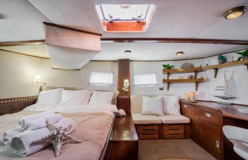 SPACIOUS YACHT HOTEL BARCELONA CITY CENTER 5 CABINs - Foto 11