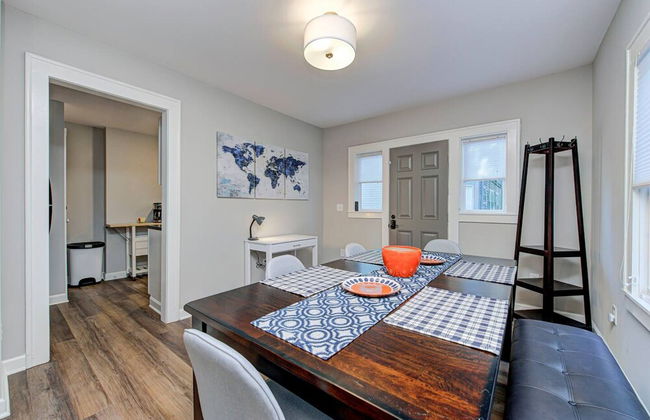 Chic Spacious Downtown Retreat - Foto 18