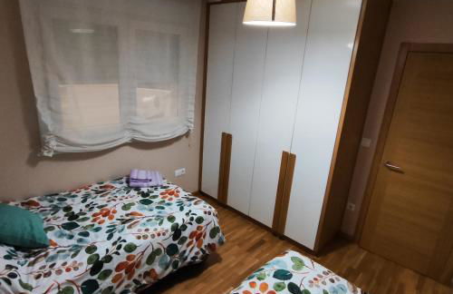 Piso céntrico en Viveiro con aparcamiento - Foto 21