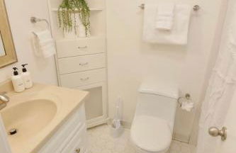 Four Reasons- Location Food Night Life Comfort - Foto 14