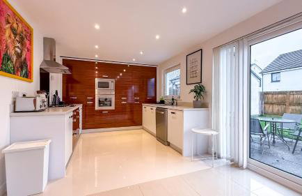 New Modern Detached House with 5bdr Glasgow - Foto 32