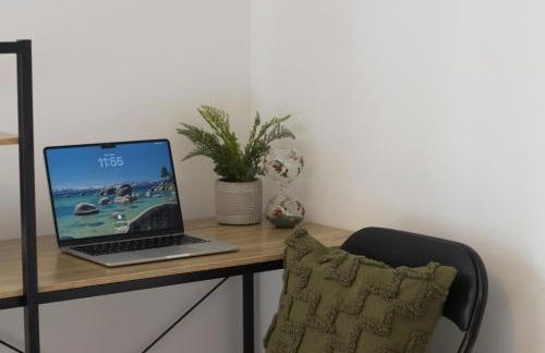 5 Bedroom House - Sleeps 10 - Parking - Trowbridge - Foto 22