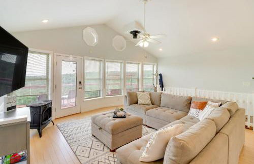 Hike, Fish and Explore Spacious Yellville Retreat - Foto 3