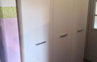 Kleine einzigartige Ferienwohnung auf dem Bauernhof, direkt in der Natur mit Blick auf Schloss Braunfels - Foto 25