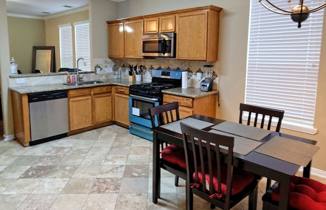 4Bdrm 2Bath 4Beds - Sugarland Richmond - Foto 9