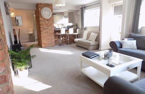 Three-Time Award Winning 1700's Grd 2 listed cottage near Stonehenge - Foto 16