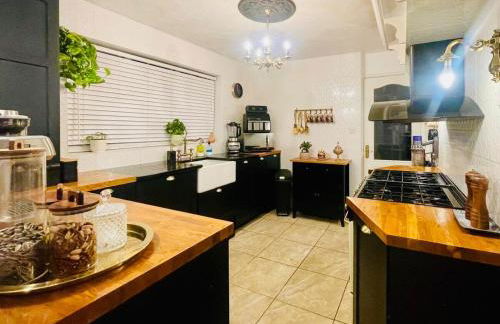 Ivys End Boutique Chic Manor Cottage Elegant & Sophisticated Retreat in Loughborough offering 3bedrooms - Foto 41