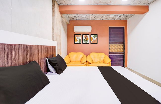 Comfy Stays at Lokhandwala Andheri West - Foto 11