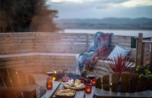 Seaview Cabin Sleeps 2 -hot Tub - Parking - Photo 1