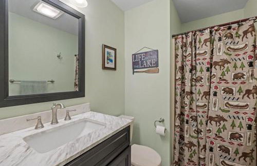 Tranquil NH Lakehouse Escape - Foto 14