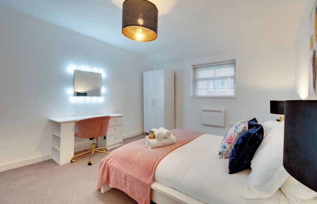 Charltons Bonds Apartments - By Week2Week - Foto 17