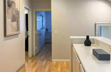3BR - 3BA w Pool & BBQ -15 Mins to Strip & Airport - Foto 2