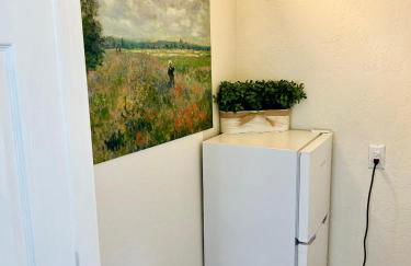 Monet Studio - Photo 8