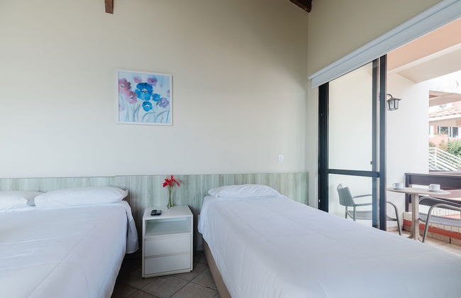 JOFs Apartamentos c Piscina e Vista Mar - Foto 4