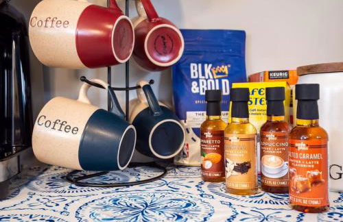 Large Remodeled 4 Bedroom Only 7 Minutes to Downtown - Foto 12