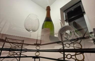 Home away Tamworth Staffordshire 4 Bedroom 3 Bathroom - Semi Detached House - Foto 10