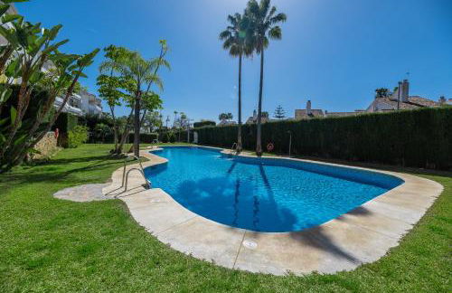 Stunning Duplex by the Golf & Terrace by the beach - Foto 43