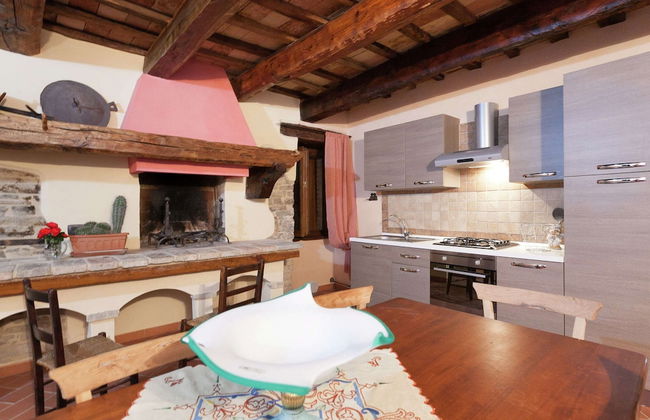 Farmhouse in Marche With Pool and Views - Foto 13