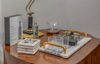 Modern Regional Art Gallery Home - Spacious & New! Tv in each room - Foto 11