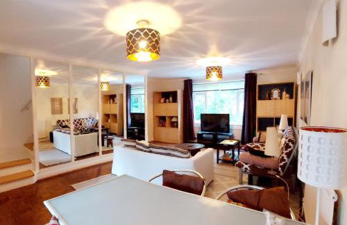 Oriental, 2 Double Bedroom Flat, Royal Greenwich, SE London - Foto 1