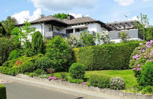 Awesome Apartment In Dillenburg - Foto 1