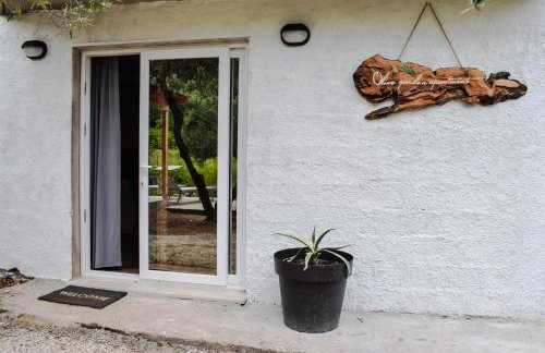 Olive Garden Beachside Hideaway - Photo 10