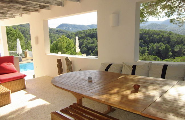 Villa in Cala Tarida With Private Pool & Sea View - Photo 14